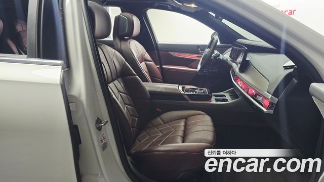 BMW 7-Series 2023 — photo 16
