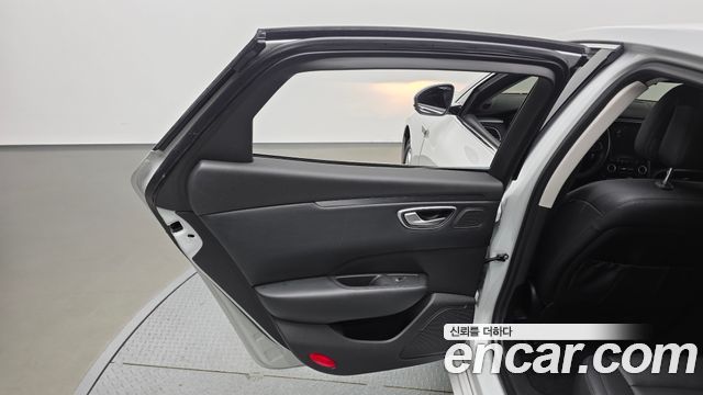Renault Korea SM6 2019 — photo 15