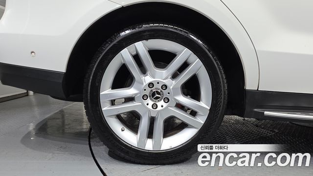 Mercedes-Benz GLE-Class 2018 — photo 5