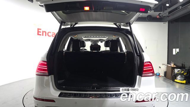 Mercedes-Benz GLE-Class 2018 — photo 25