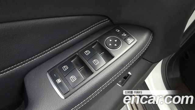 Mercedes-Benz GLE-Class 2018 — photo 32