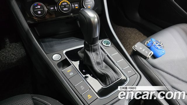 Volkswagen Jetta 2021 — photo 9