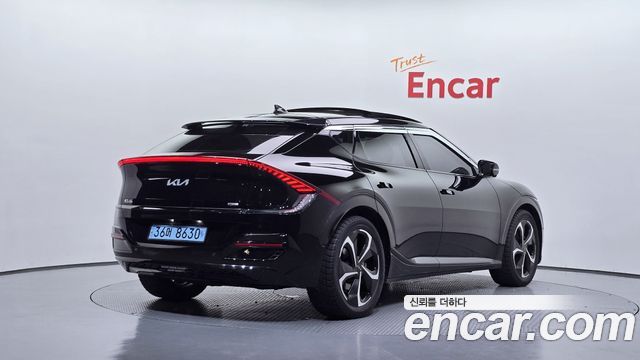 Kia EV6 2022 — photo 2