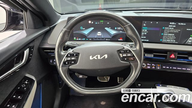 Kia EV6 2022 — photo 19