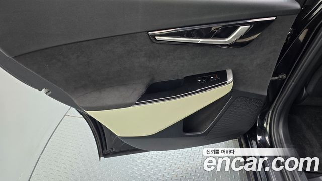 Kia EV6 2022 — photo 15