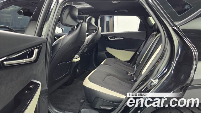 Kia EV6 2022 — photo 16