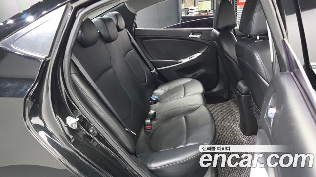 Hyundai Accent 2014 — photo 12