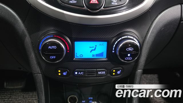 Hyundai Accent 2014 — photo 16