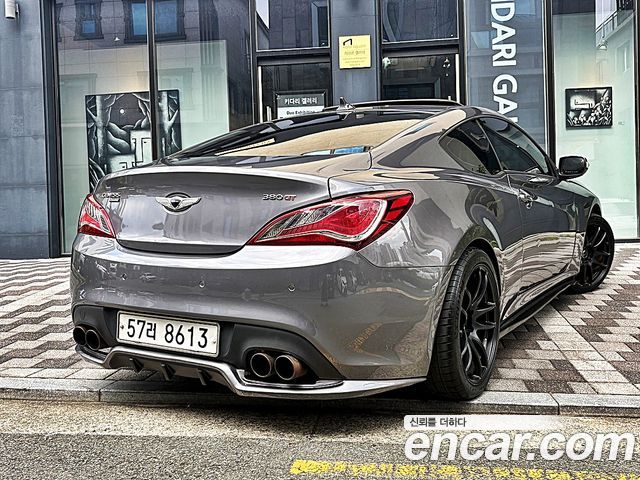 Hyundai Genesis 2010 — photo 4
