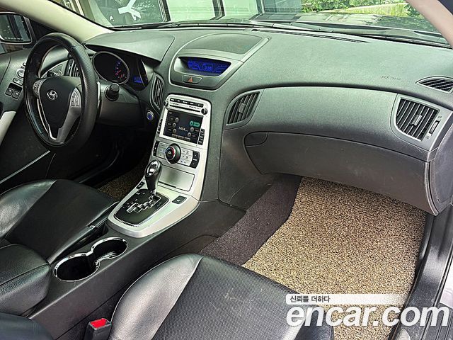 Hyundai Genesis 2010 — photo 7