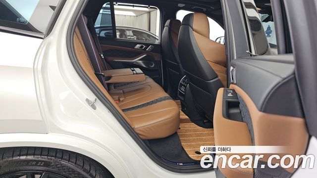 BMW X5M 2021 — photo 18