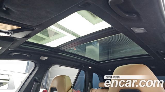 BMW X5M 2021 — photo 24