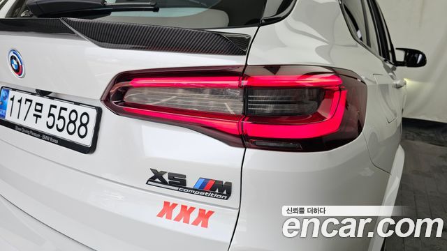 BMW X5M 2021 — photo 9