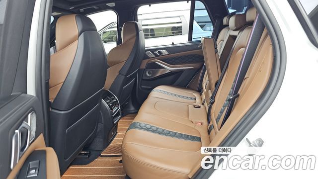 BMW X5M 2021 — photo 16