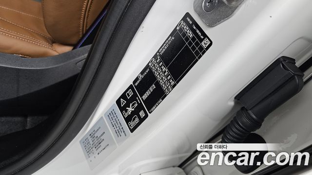 BMW X5M 2021 — photo 29