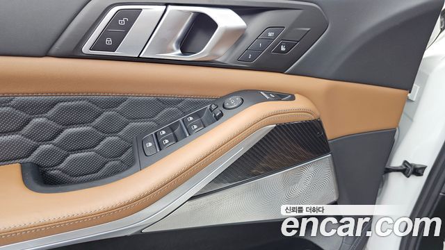 BMW X5M 2021 — photo 34