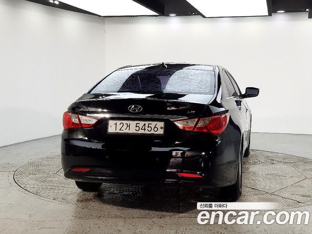 Hyundai Sonata 2014 — photo 3
