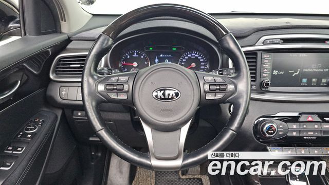Kia Sorento 2016 — photo 15