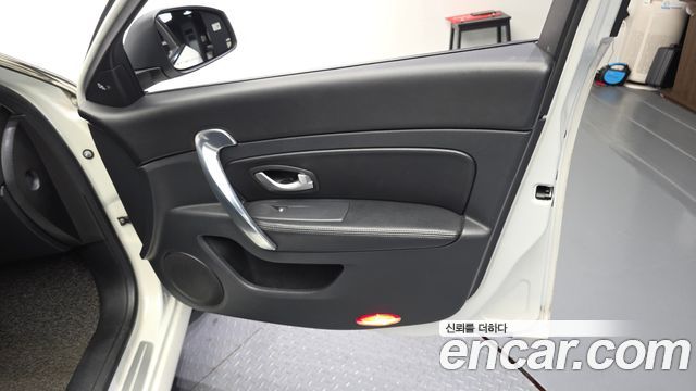 Renault Korea SM5  2014 — photo 14