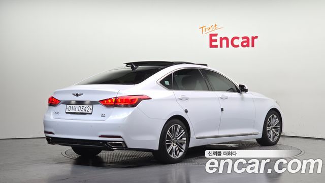 Genesis G80 2017 — photo 2