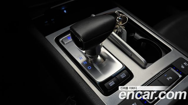 Genesis G80 2017 — photo 9