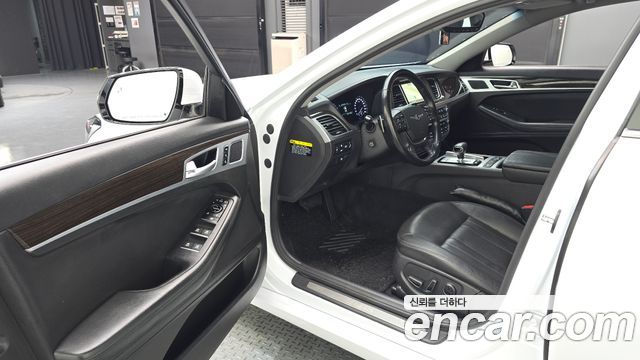 Genesis G80 2017 — photo 10