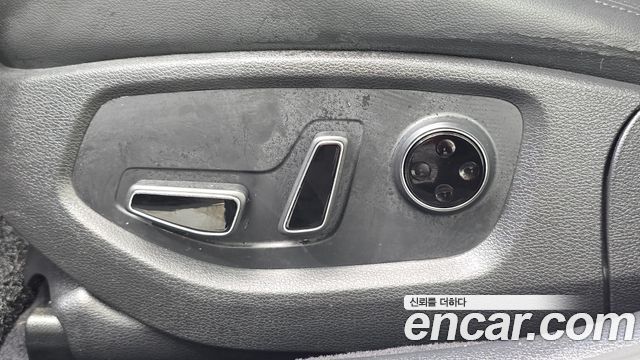 Genesis G80 2017 — photo 15