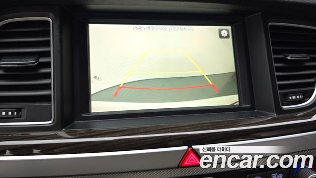 Genesis G80 2017 — photo 17