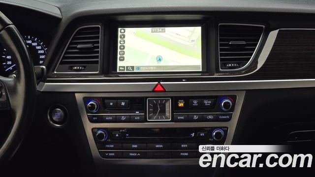 Genesis G80 2017 — photo 19