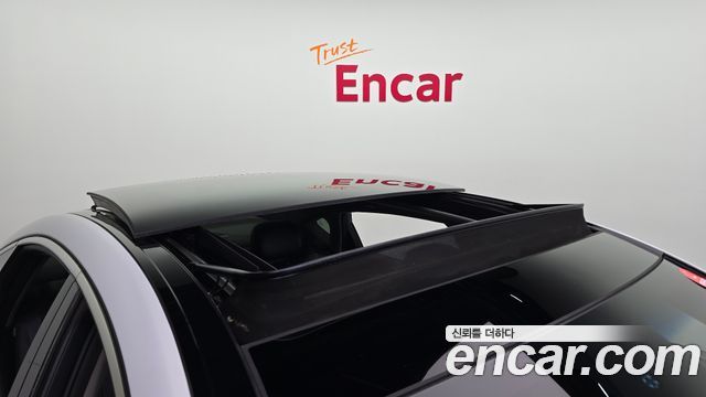 Genesis G80 2017 — photo 20