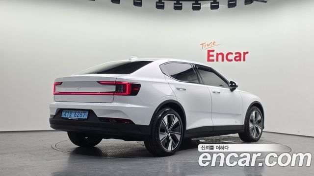 Polestar Polestar 2 2023 — photo 2
