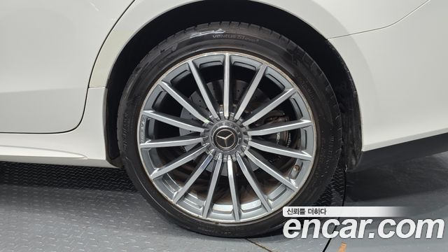Mercedes-Benz AMG GT 2021 — photo 7