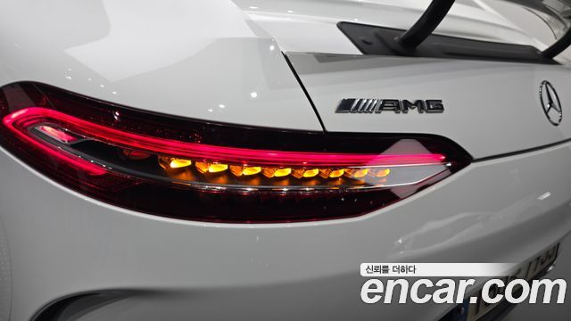 Mercedes-Benz AMG GT 2021 — photo 9