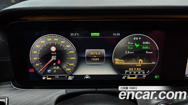 Mercedes-Benz CLS-Class 2020 — photo 11