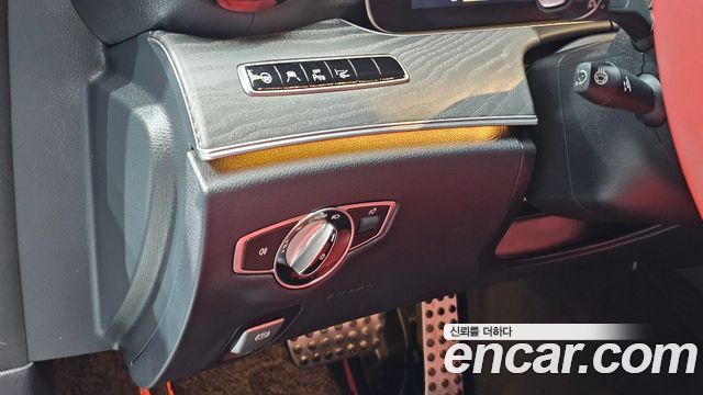Mercedes-Benz CLS-Class 2020 — photo 22