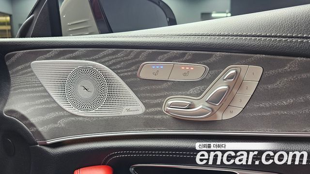 Mercedes-Benz CLS-Class 2020 — photo 25