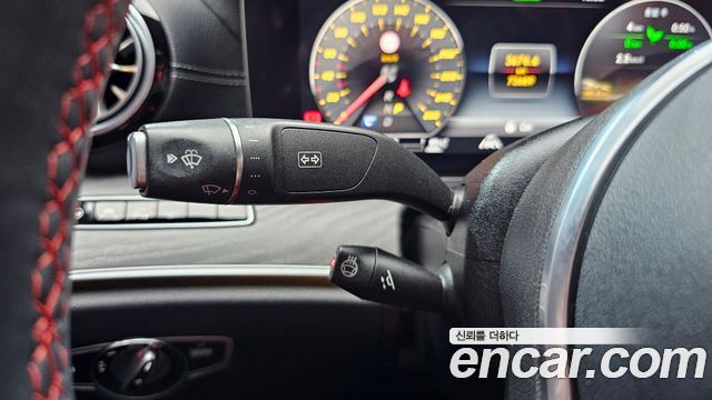 Mercedes-Benz CLS-Class 2020 — photo 26