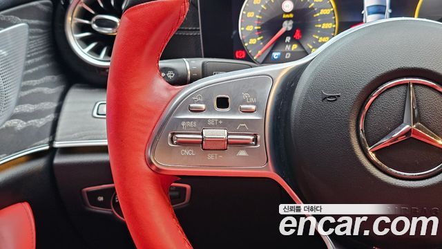 Mercedes-Benz CLS-Class 2020 — photo 28