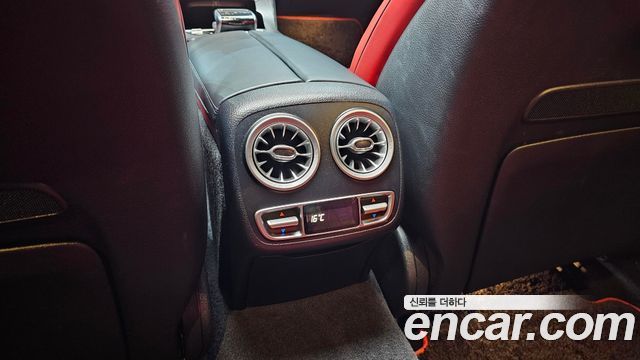 Mercedes-Benz CLS-Class 2020 — photo 36