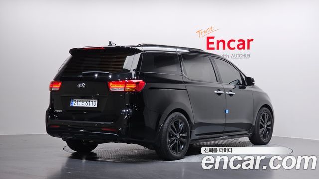 Kia Canival 2016 — photo 2