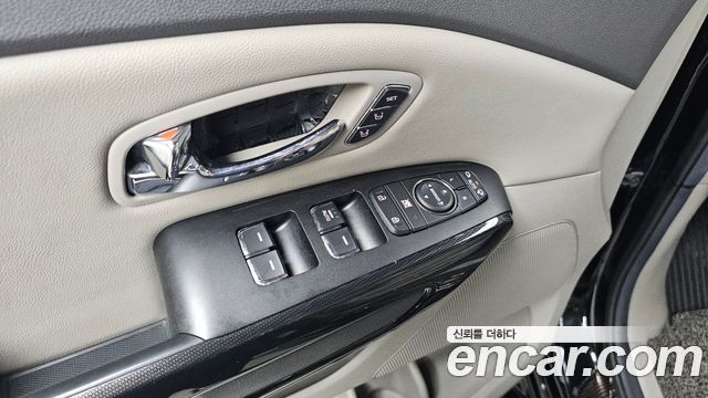 Kia Canival 2016 — photo 14