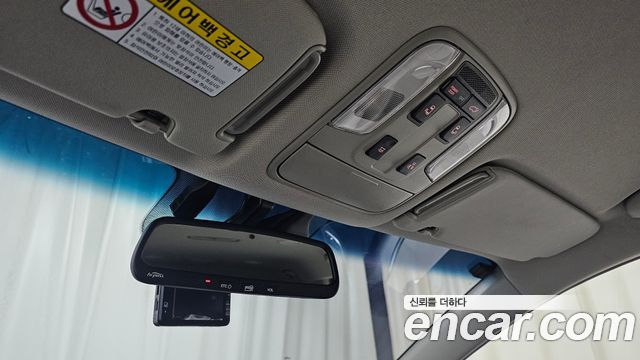 Kia Canival 2016 — photo 18