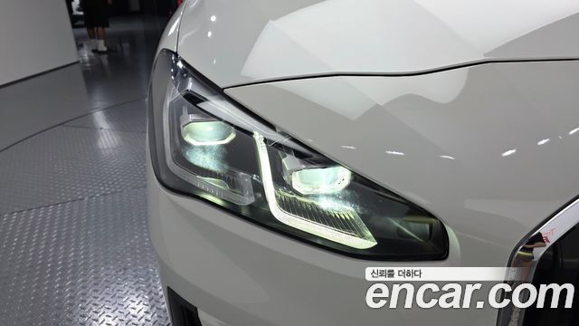 BMW 2-Series 2023 — photo 8