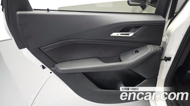 BMW 2-Series 2023 — photo 15