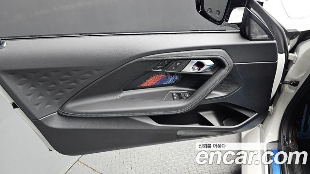 BMW M2 2025 — photo 14