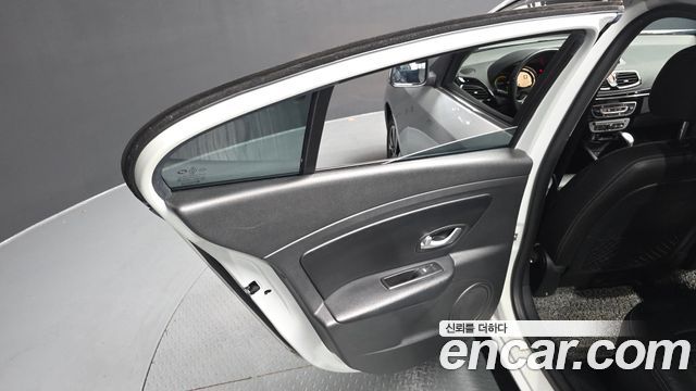 Renault Korea SM3 2017 — photo 15