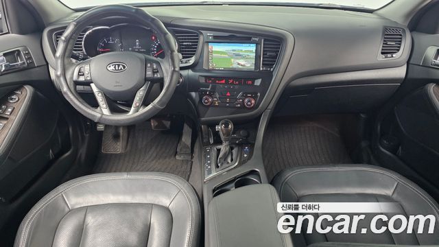 Kia K5 2011 — photo 7