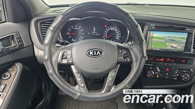 Kia K5 2011 — photo 12