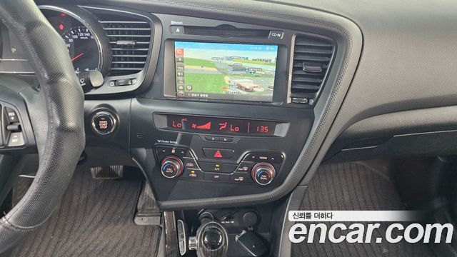 Kia K5 2011 — photo 13