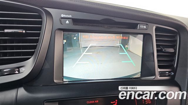 Kia K5 2011 — photo 14